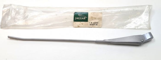 Jaguar Land Rover Part 12444