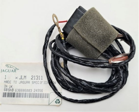 Jaguar Land Rover Part JLM21311