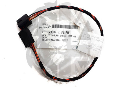 Jaguar Land Rover Part LNA3195AA