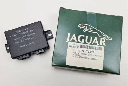 Jaguar Land Rover Part LNF7352AA