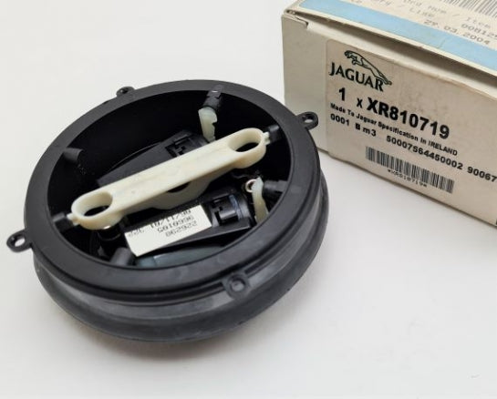 Jaguar Land Rover Part XR810719