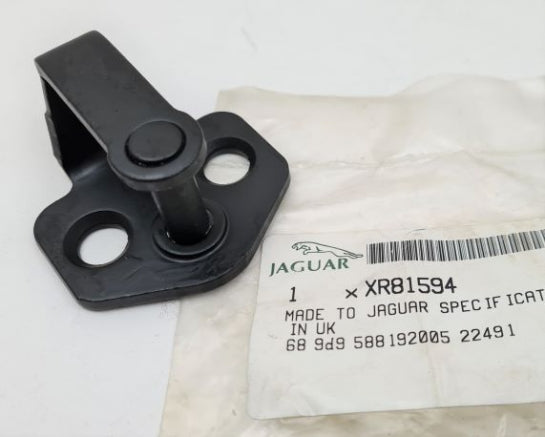 Jaguar Land Rover Part XR81594
