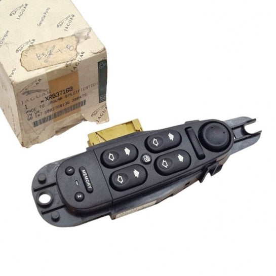 Jaguar Land Rover Part XR837169
