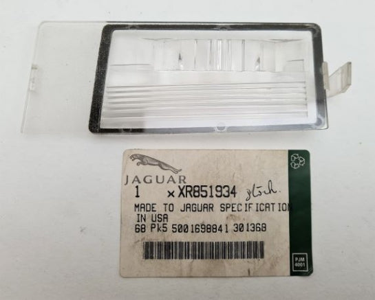 Jaguar Land Rover Part XR851934