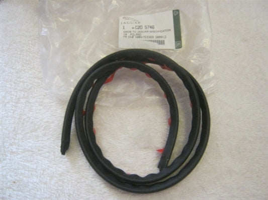 Jaguar Land Rover Part C2D5746