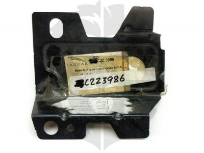 Jaguar Land Rover Part C2Z3986
