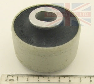 Jaguar Land Rover Part LR005646