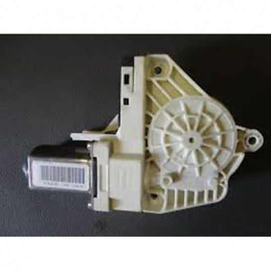 Jaguar Land Rover Part LR015450