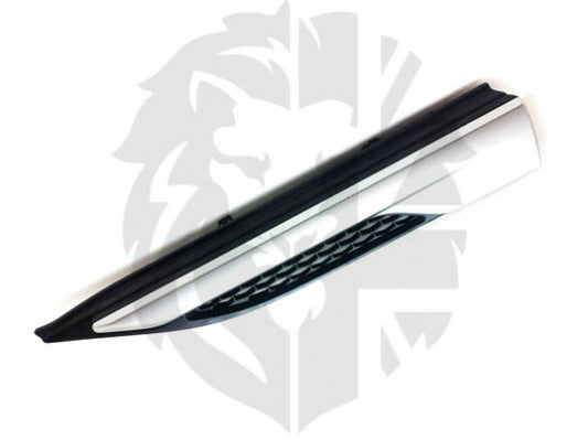 Jaguar Land Rover Part LR027321