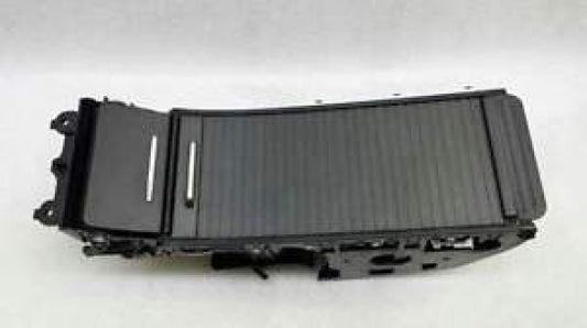 Jaguar Land Rover Part LR030981