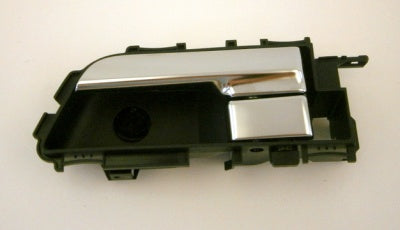 Jaguar Land Rover Part LR031885