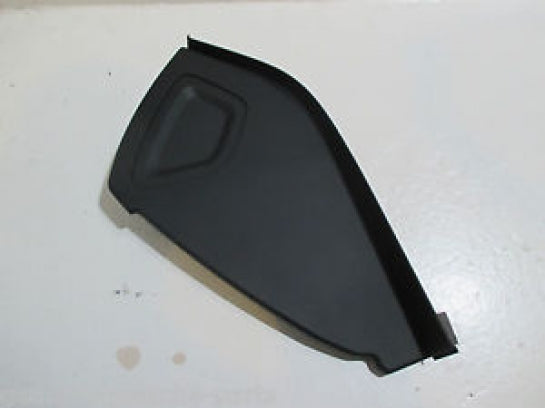 Jaguar Land Rover Part LR048779