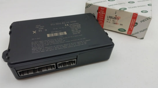 Jaguar Land Rover Part LR052871