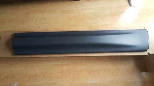 Jaguar Land Rover Part LR054827