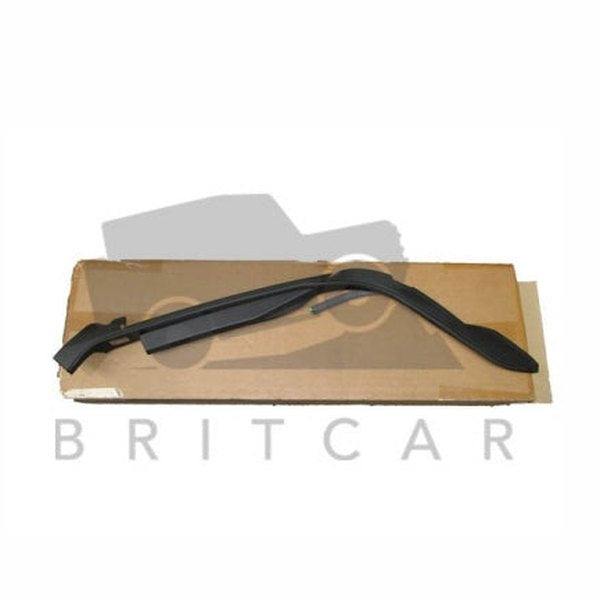 Jaguar Land Rover Part LR057185
