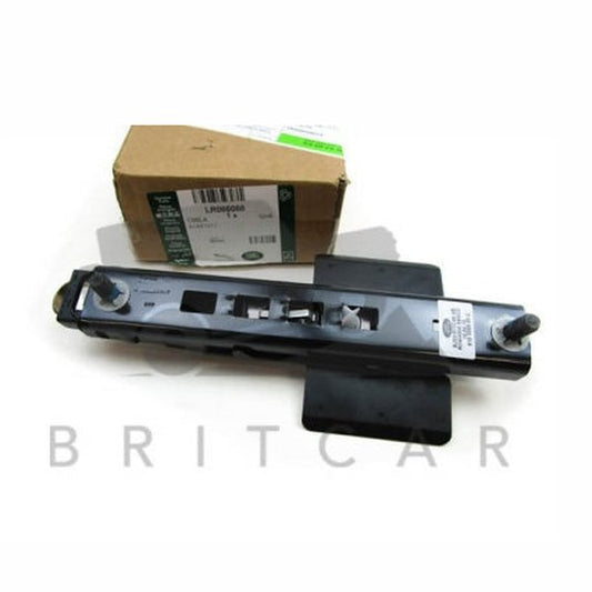 Jaguar Land Rover Part LR066068