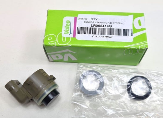 Jaguar Land Rover Part LR095414G