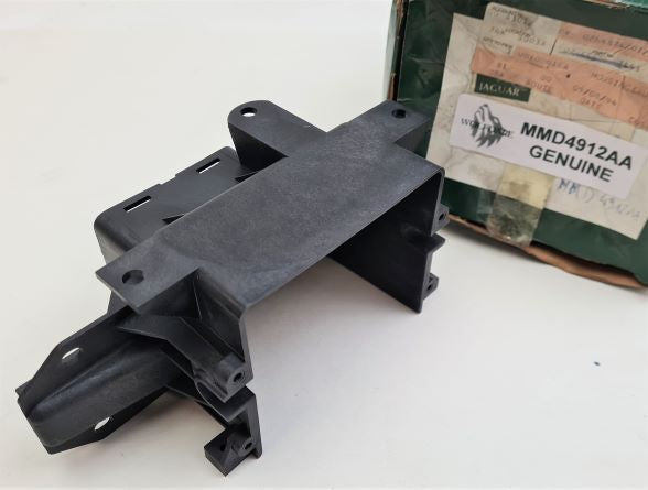 Jaguar Land Rover Part MMD4912AA