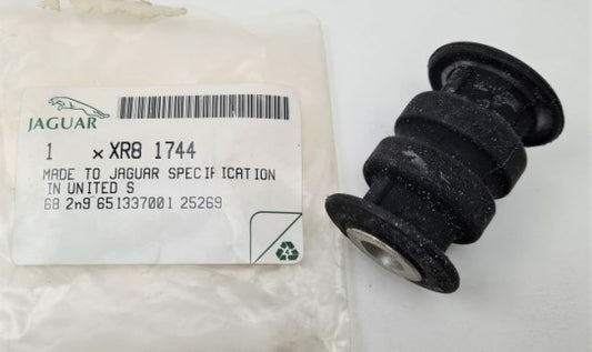 Jaguar Land Rover Part XR81744