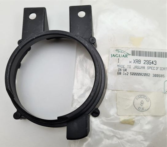 Jaguar Land Rover Part XR829543