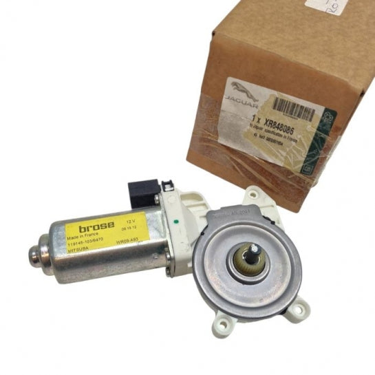 Jaguar Land Rover Part XR848086